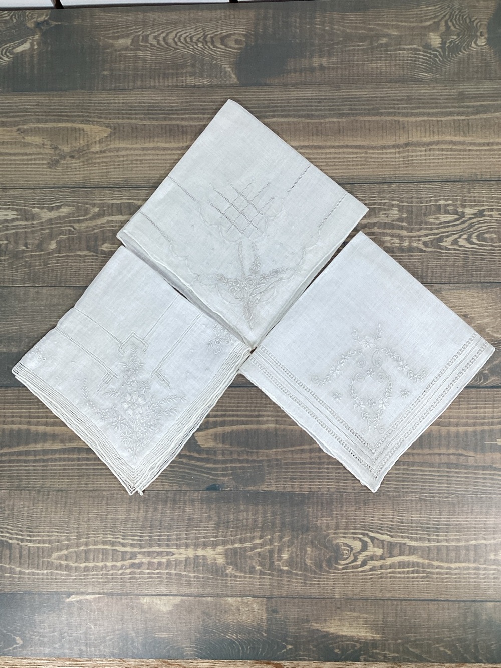 Lot 3 Vintage Lady’s White Handkerchief Hankies Embroidered Flowers
